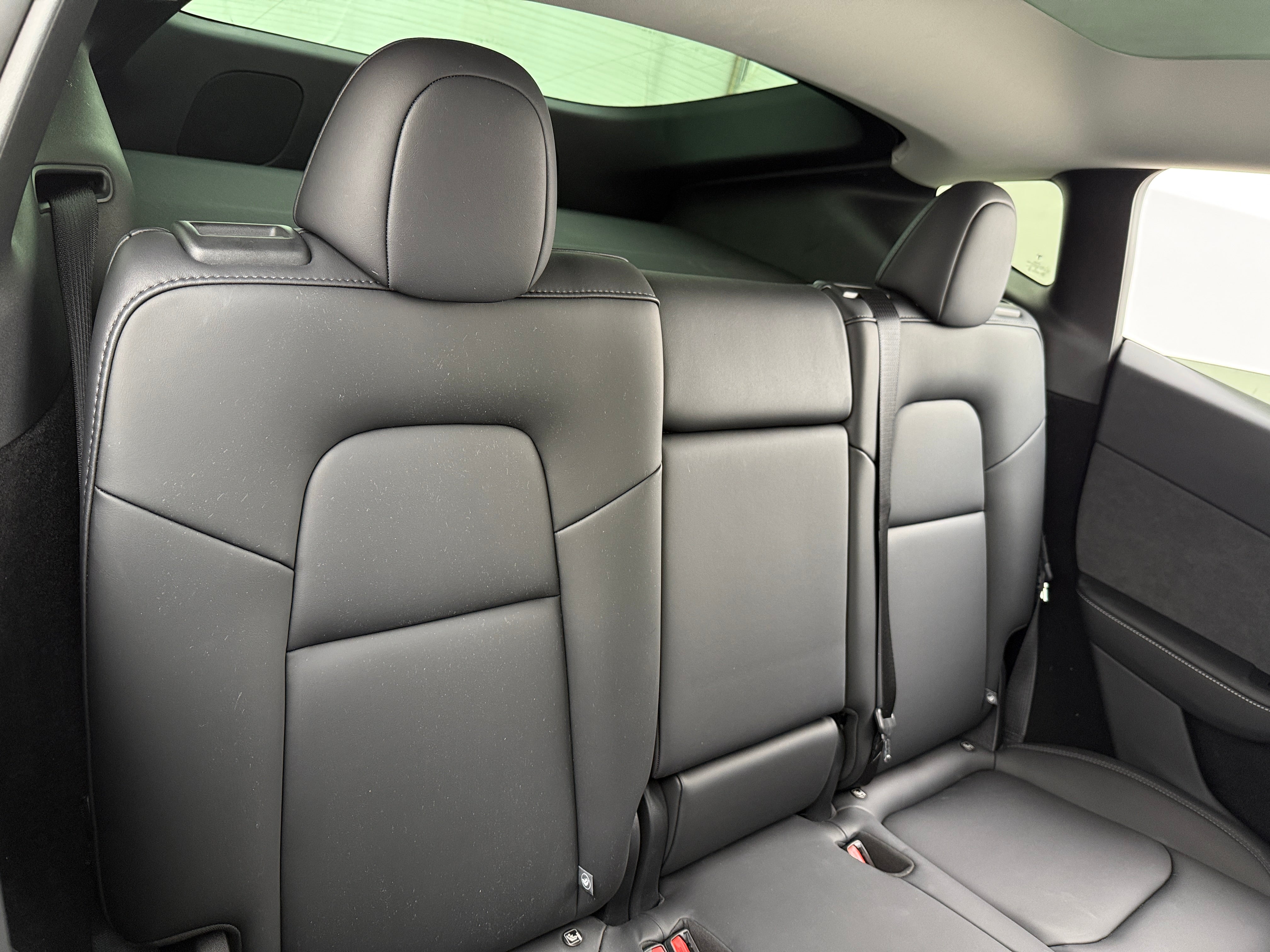 tesla model y 2025 7SAYGDEF9SA369429 image tesla model y 2025 7SAYGDEF9SA369429 image